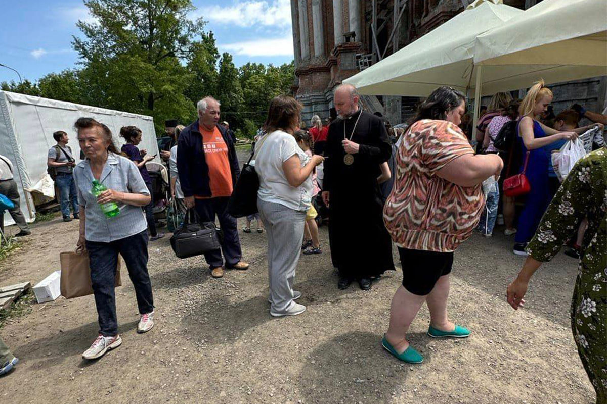 More than two thousand people receive weekly support at the UGCC Cathedral in Kharkiv