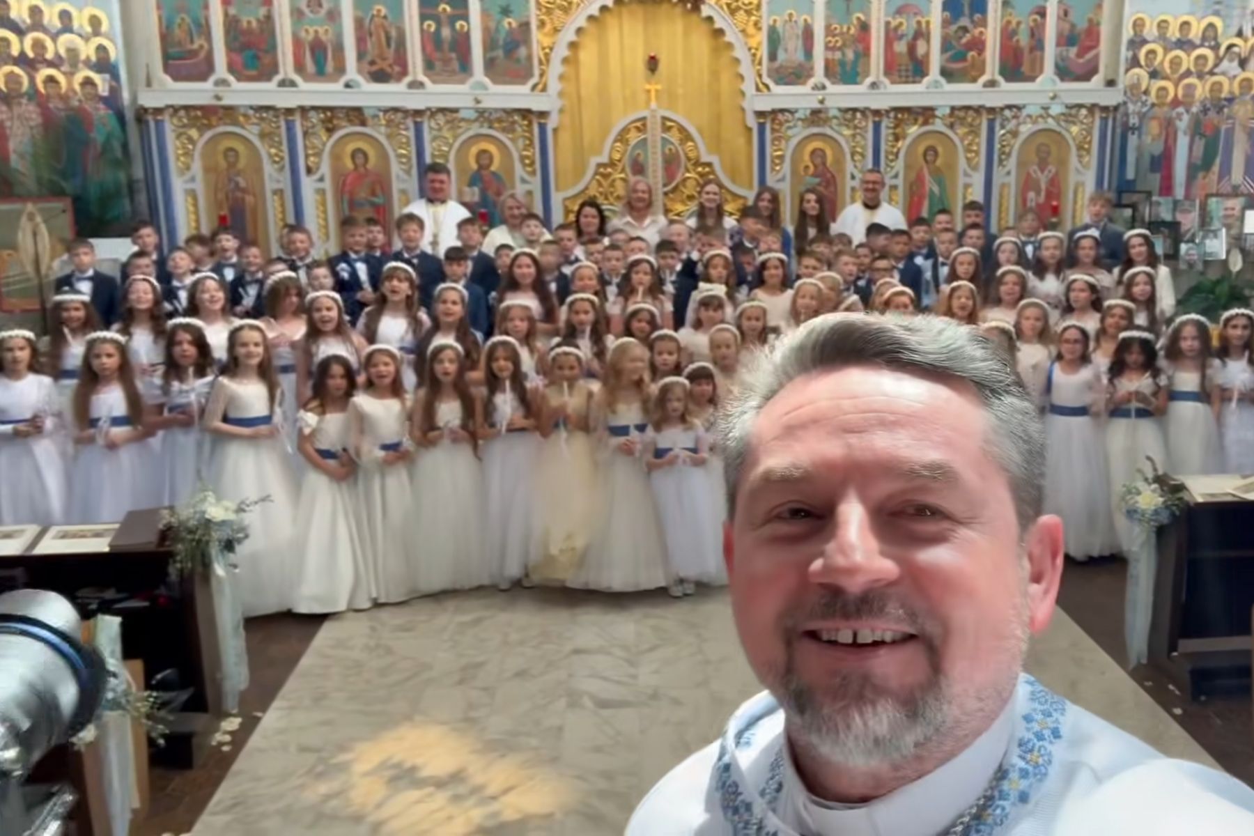 У Чикаго 105 дітей урочисто приступили до Першої Сповіді та Святого Причастя