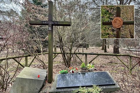 У Бельгії невідомі викрали пам’ятну табличку з хреста на честь 1000-річчя Хрещення Русі-України