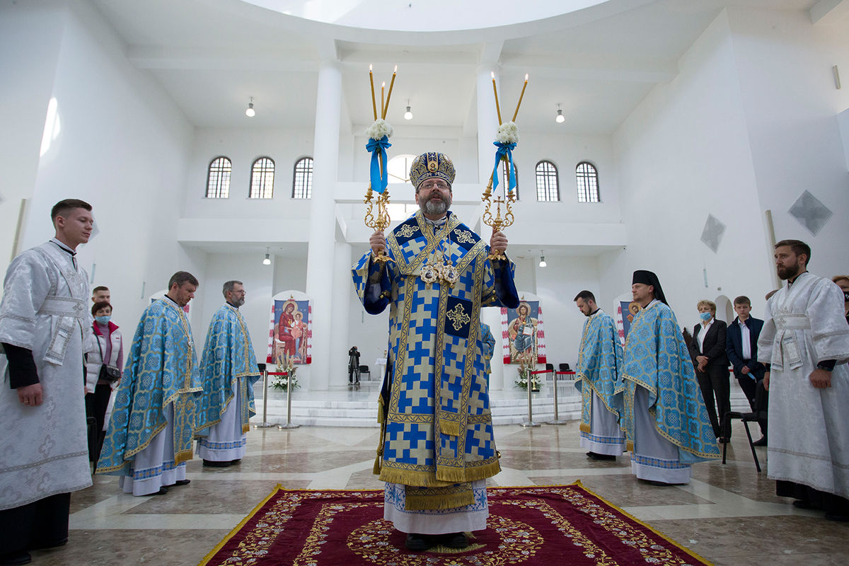 «Сьогодні особливо ввіряємо під покров Богородиці військових України і всіх, кому болять рани війни і пандемії», — Глава УГКЦ на свято Покрови