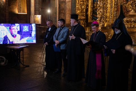 У Софії Київській і Ґнєзно відбулася спільна міжконфесійна молитва за мир в Україні та світі