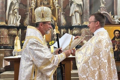 Владика Богдан Дзюрах звершив першу Архиєрейську Літургію в Ашаффенбурзі