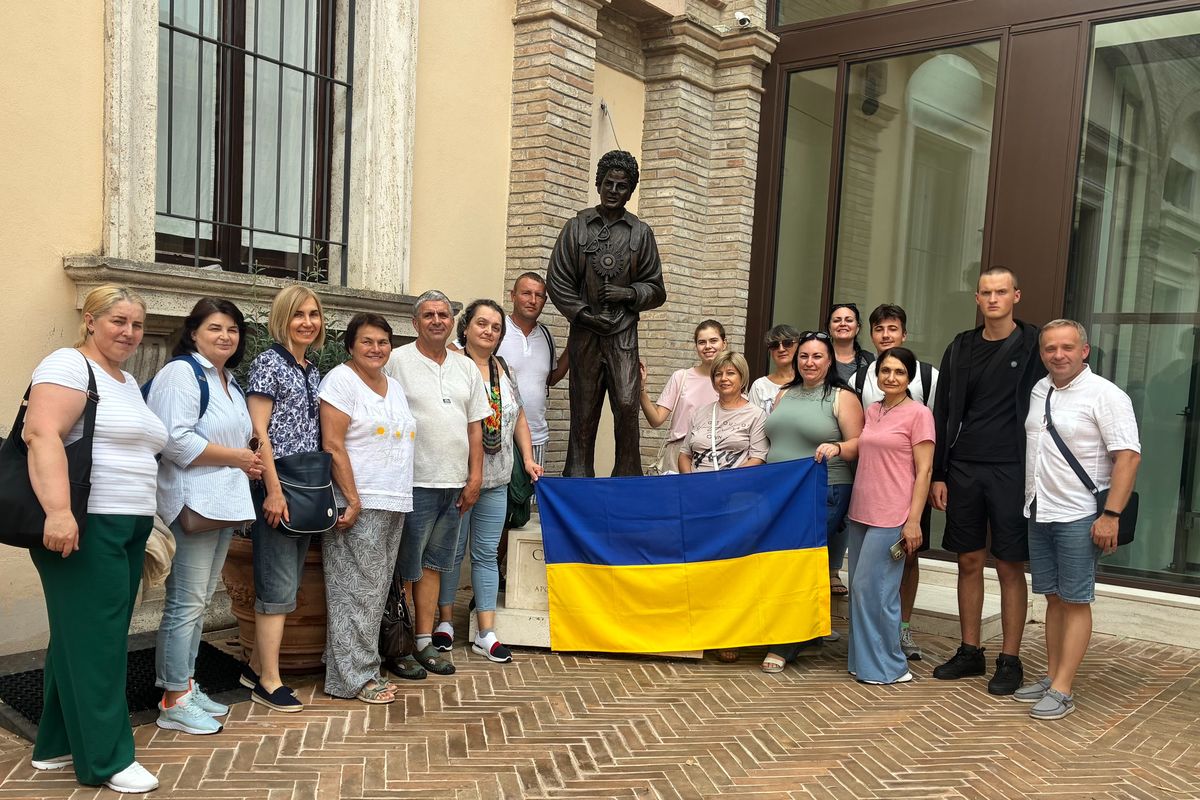 Українська молодь з Австрії здійснила паломництво до мощей святого Карла Акутіса