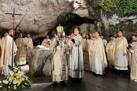 Українці з 11 країн Європи молилися за мир під час прощі до Люрда