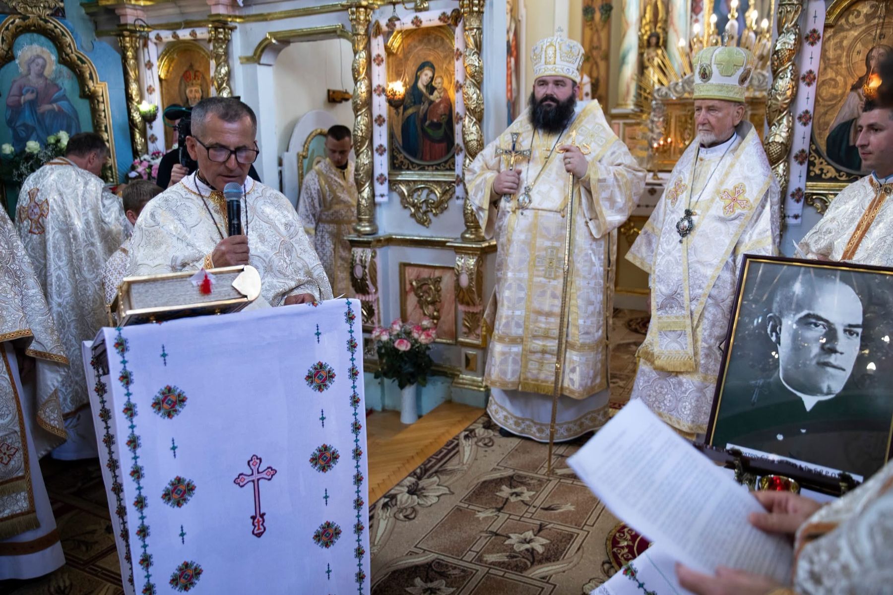 Загинув у 33 роки, закликавши прощати ворогів: на Львівщині розпочали процес беатифікації отця Станіслава Сярока