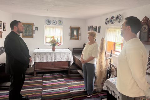 Владика Микола кардинал Бичок відвідав Музейно-меморіальний комплекс «Рідна хата» імені патріарха Йосифа Сліпого