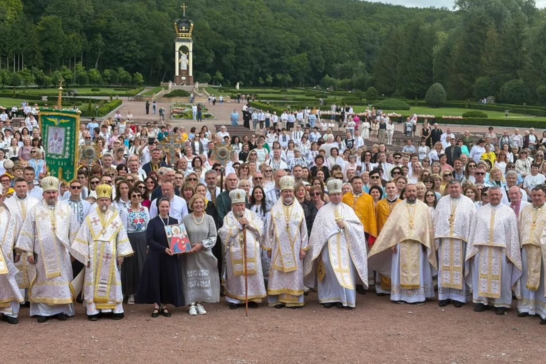 Медичні працівники здійснили ХІІІ Всеукраїнську прощу до Зарваниці