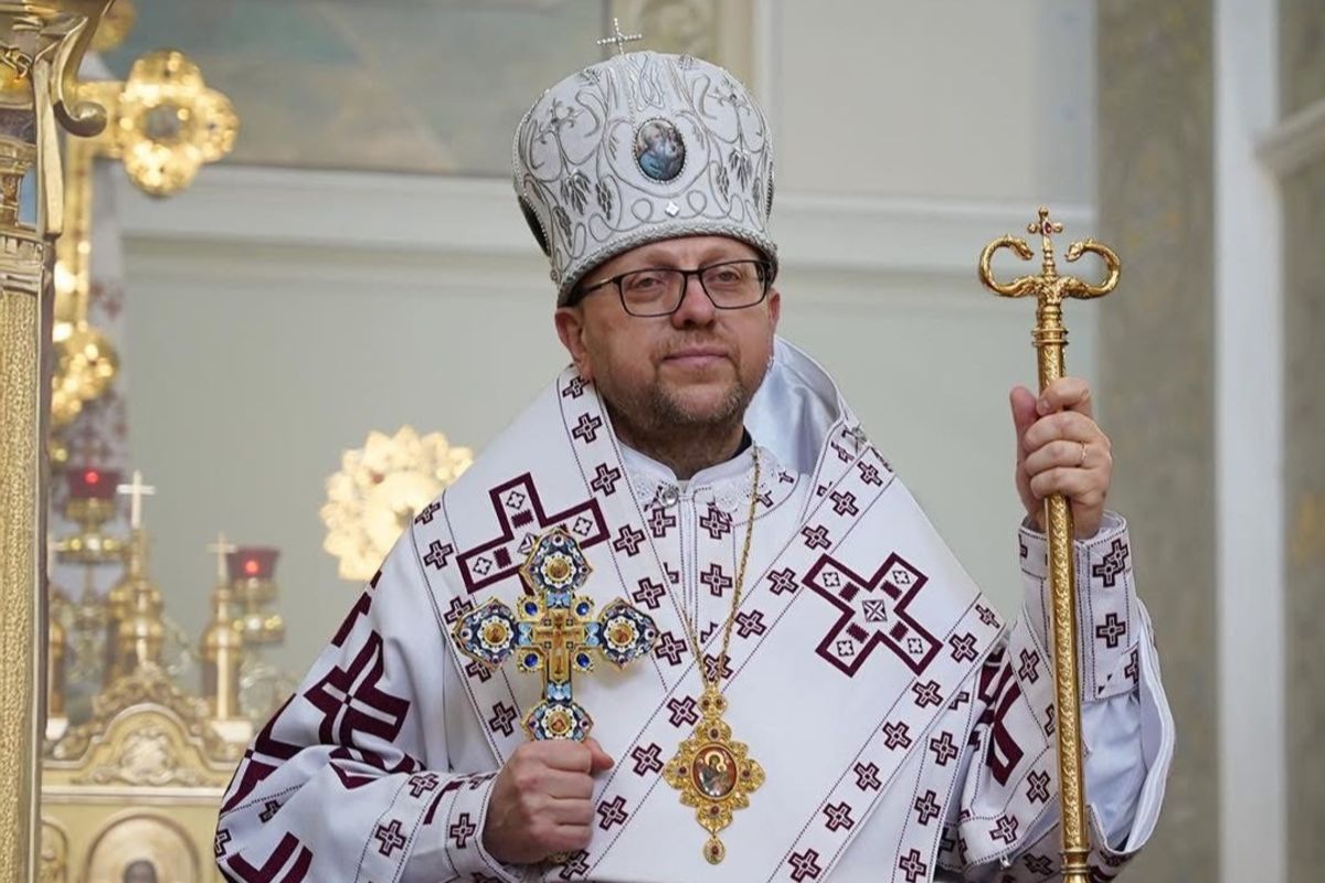 Глава УГКЦ привітав владику Володимира Груцу з 10-річчям єпископської хіротонії