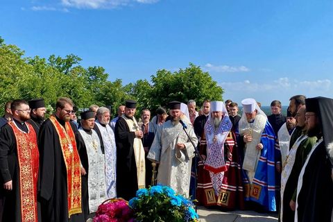 У Каневі відзначили 164-ту річницю перепоховання Тараса Шевченка та відкрили Успенський собор