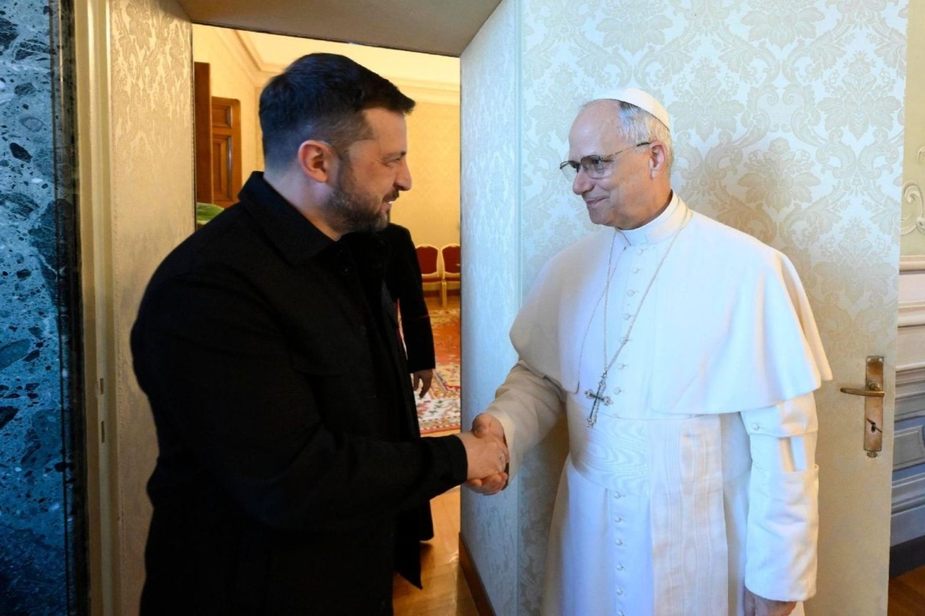 Pope meets with President of Ukraine