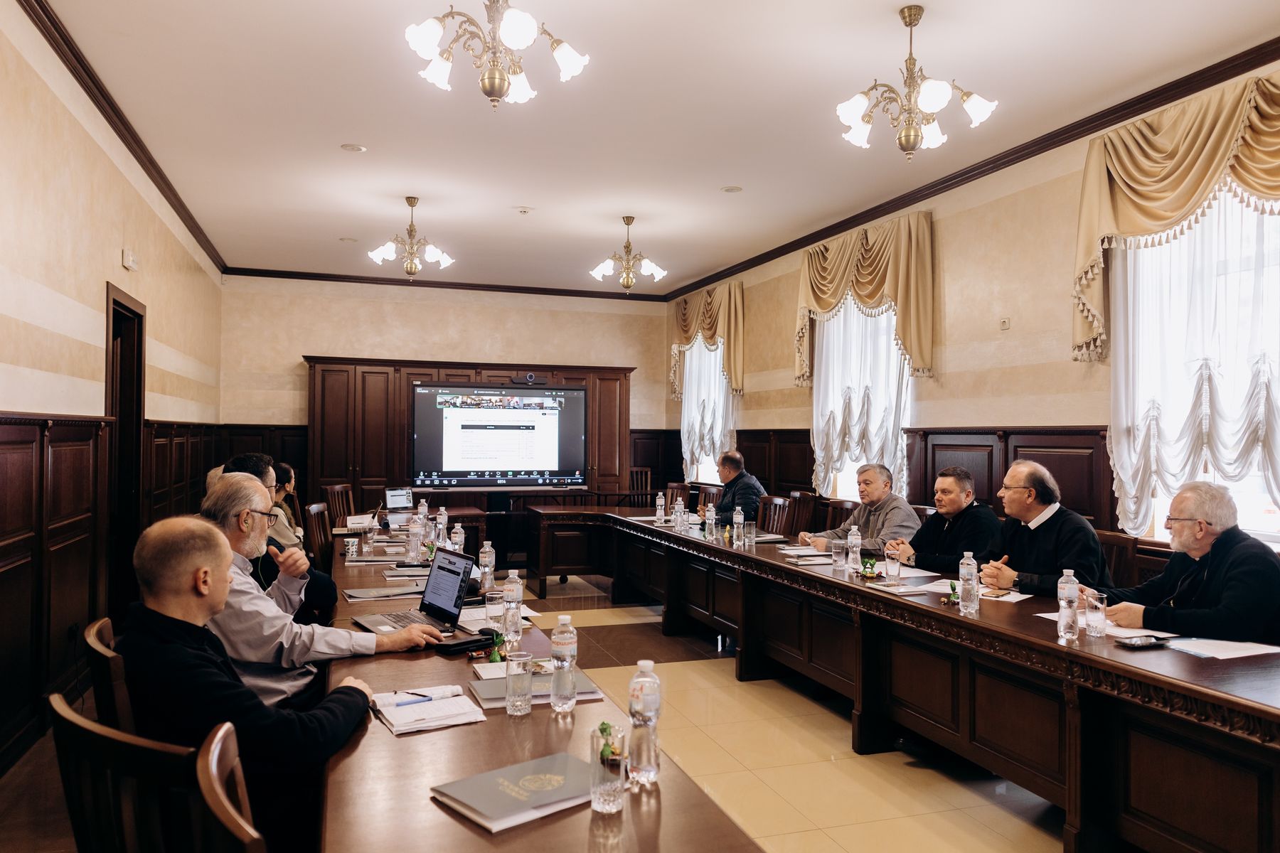 В Івано-Франківській семінарії розпочалася зустріч Патріаршої комісії у справах духовенства