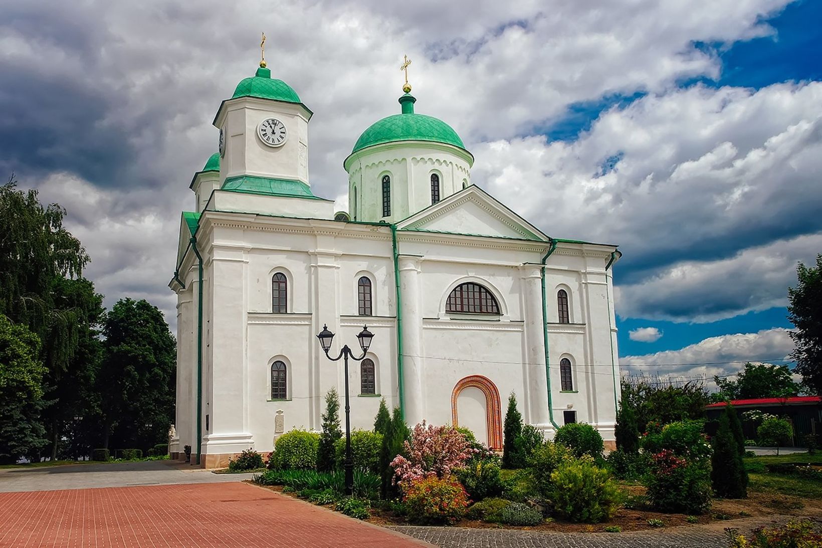 Канівський Успенський собор Святого Георгія, фото: Haidamac / comons.wikimedia.org