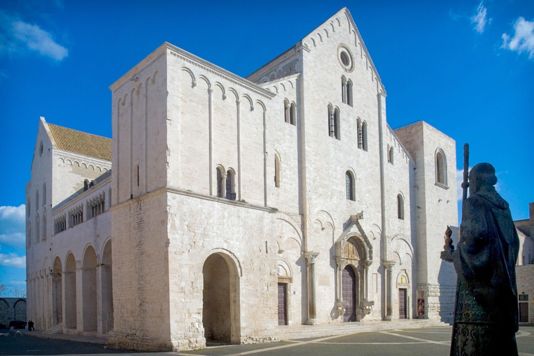 Pellegrinaggio degli ucraini in Italia alle reliquie di San Nicola a Bari