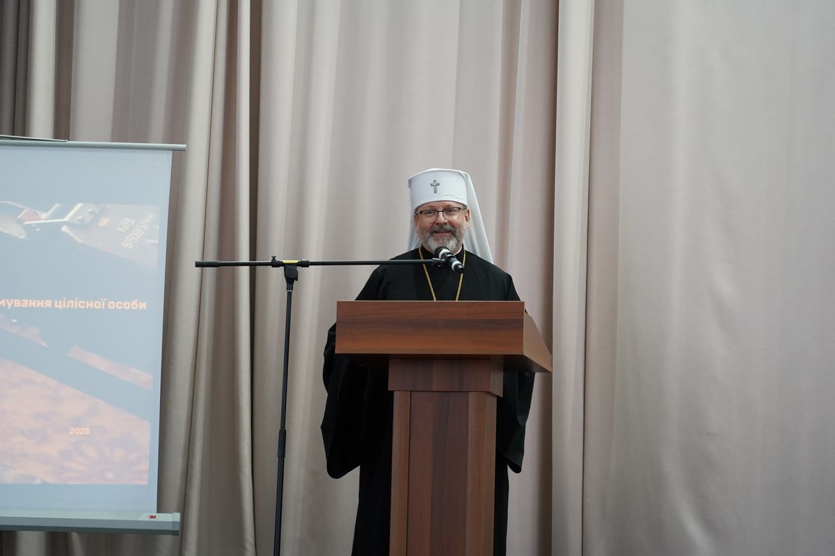 «Ми не втрачаємо надії, бо є християнами»: Глава УГКЦ у Черкасах прочитав лекцію про стійкість українців