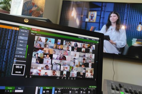 Катехитична онлайн-школа «Промінь світла» розпочала новий навчальний рік: до навчання долучаються діти з України та з-за кордону
