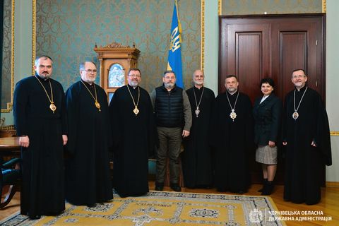 Members of the Permanent Synod of the UGCC Met with the Head of the Chernivtsi Regional Military Administration