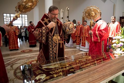 «Розп’ятий Спаситель каже нам сьогодні: Я кладуся до гробу, щоби ви воскресли!» — Глава УГКЦ у Велику п’ятницю