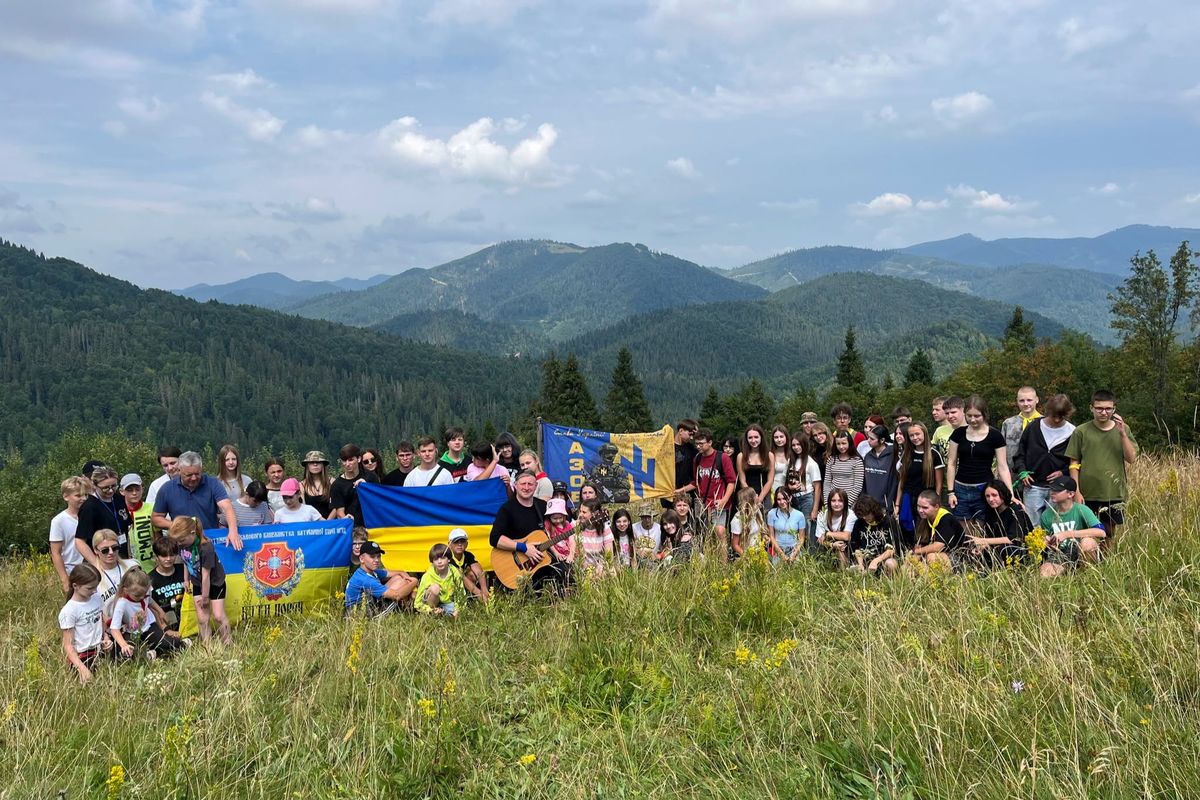 Для дітей військовослужбовців у Карпатах провели християнський етнотабір «Крила»