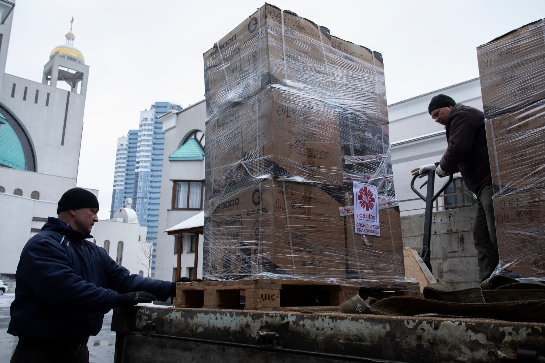 До Києва прибула перша партія допомоги від «Карітасу» архидієцезії Кракова