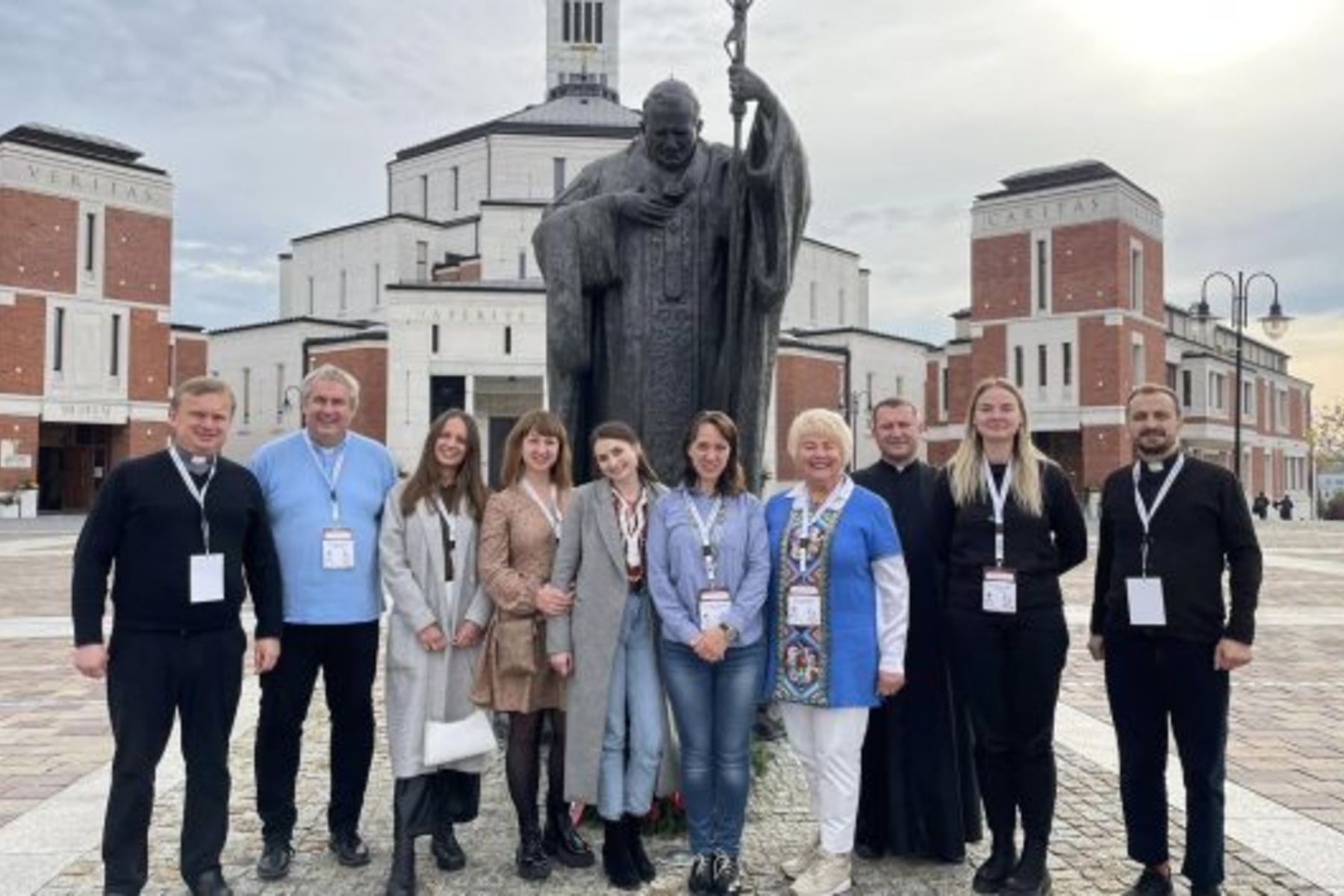 Під час відкриття європейського симпозіуму про молодь «Встань! Христос кличе тебе» говорили про Україну