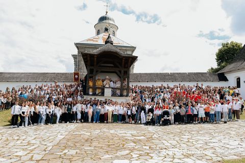 Близько 700 уемхівців взяло участь у прощі до Крилосу