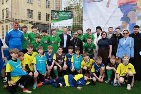 У Львові відкрили перший в Україні майданчик «FIFA Arena» для дітей Центру опіки сиріт