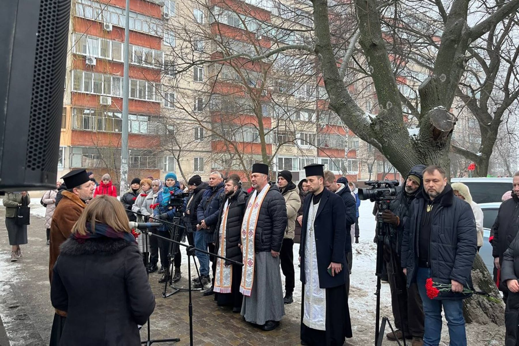 На місці авіатрощі у Броварах помолилися за загиблих 