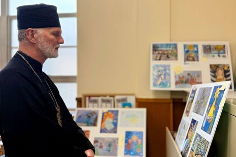 Фонд «Зцілення ран війни в Україні» оголосив вісім переможців різдвяного конкурсу малюнків