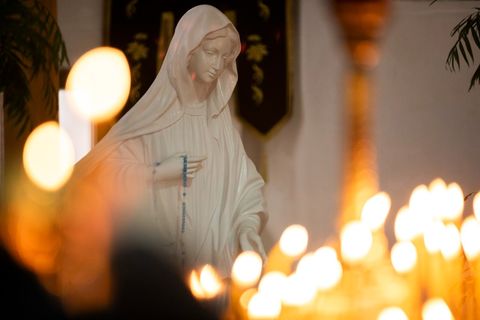 «Молитва любові до Мами»: Чому у травні молимося маївку?