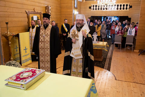 Молитва за Україну та її захисників і зустріч з ВПО: Другий день Глави УГКЦ в Одесі