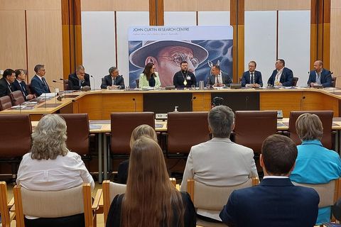 Кардинал Микола Бичок взяв участь у заході з відбудови України