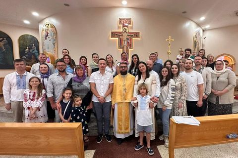 First Divine Liturgy Celebrated in Ukrainian in Qatar