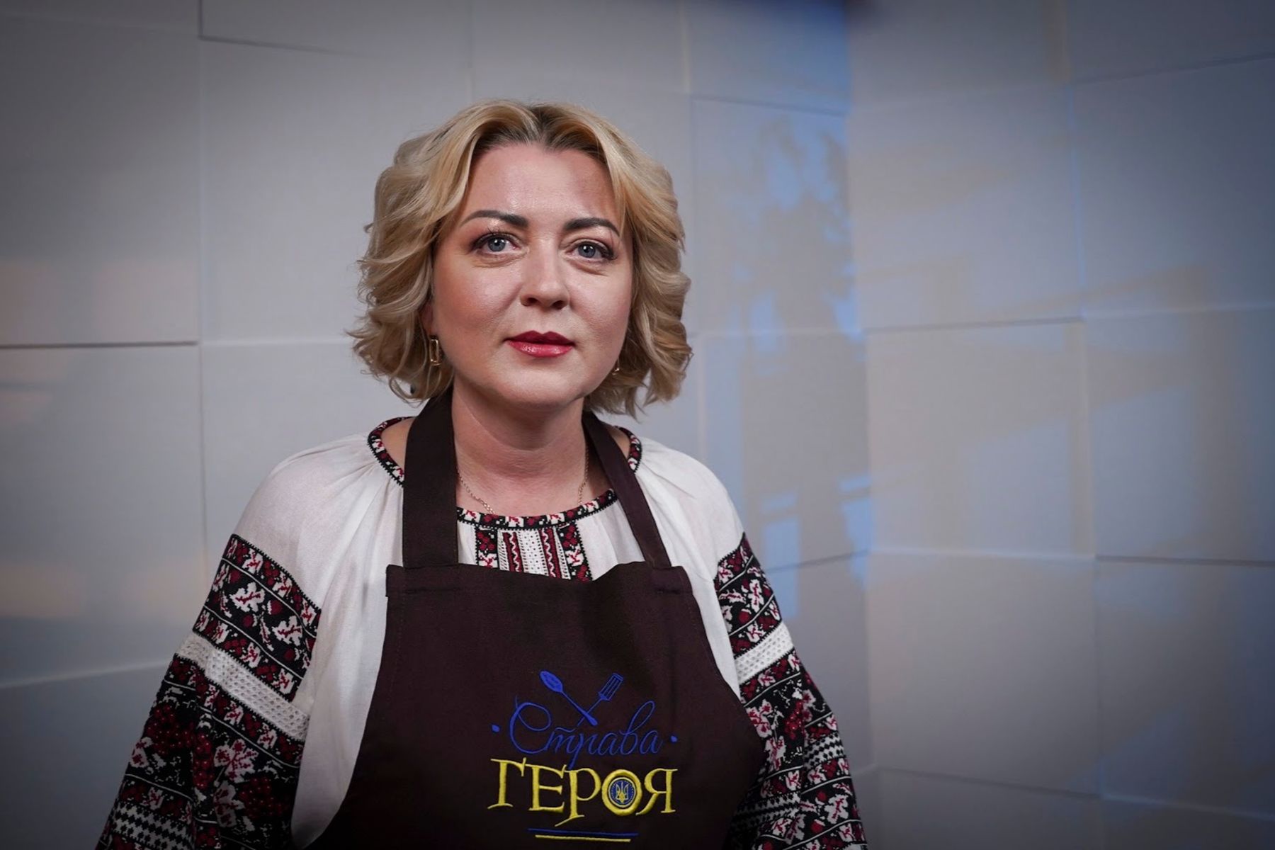 «Відчуваючи любов і підтримку тих, із ким зводить мене доля, можу підтвердити слова сина: зі мною — вся українська нація», — мама загиблого Героя Андрія Бердадіна Олександра Овсянюк-Бердадіна 