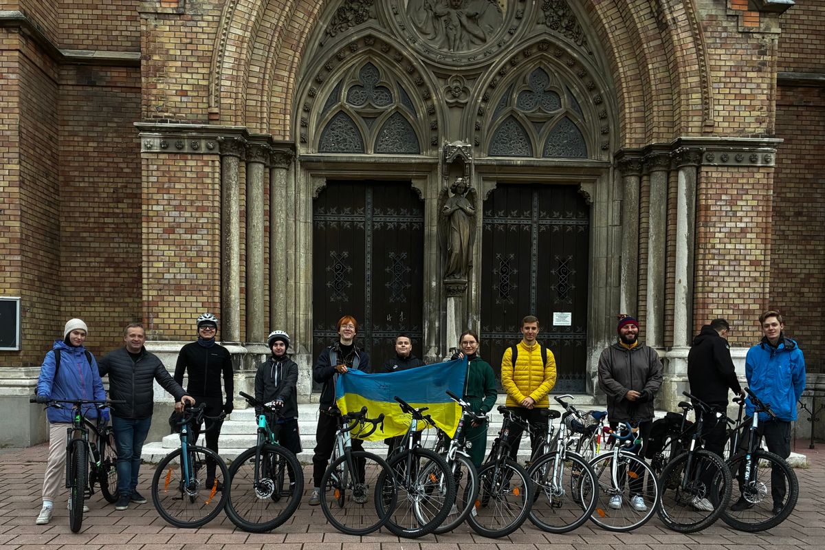 Молодь в Австрії зібралася на велопрощу до святині Святого Хреста