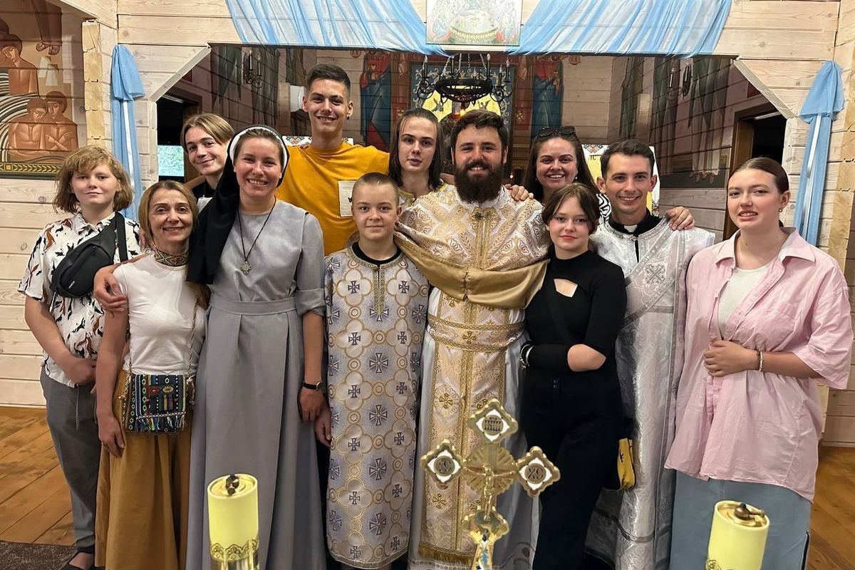 “Being a Friend and Not Being Ashamed of Faith”: Fr. Markiyan Bunyak on Working with Youth in the Donetsk Exarchate