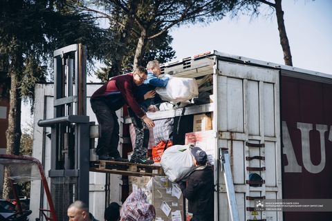 145-та вантажівка гуманітарної допомоги вирушила з Рима до України