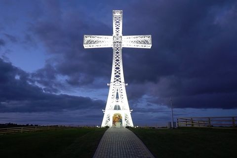 Сім цікавих фактів про Відпустовий центр блаженного Симеона Лукача в Старуні