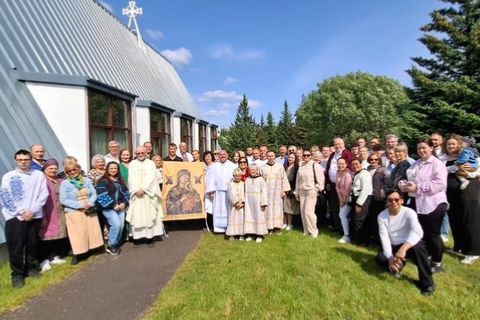 В Ісландії українські родини посвятили себе під покров Матері Божої Неустанної Помочі