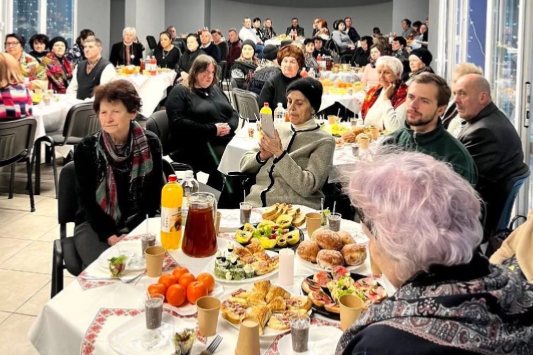 Майже 60 родин полеглих Героїв взяло участь у різдвяній зустрічі в Тернополі