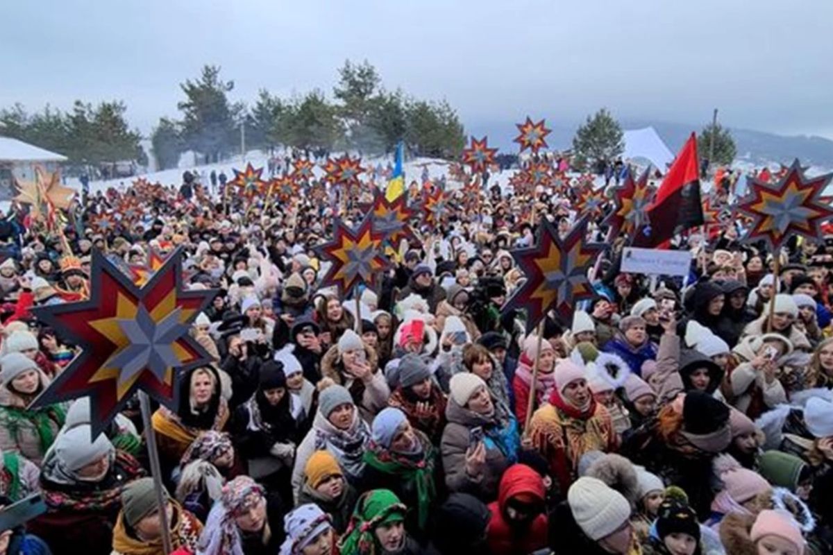Прославляємо Христа і допомагаємо війську: Мшанець запрошує на унікальний фестиваль вертепів