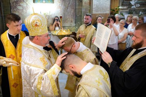Владика Ярослав Приріз у Римі висвятив нових священників для Самбірсько-Дрогобицької єпархії