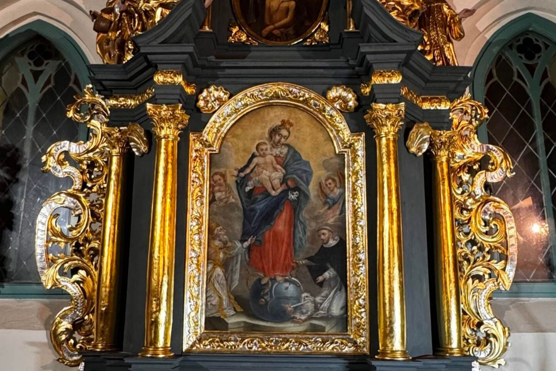 У парафії УГКЦ у Польщі відреставрували бароковий вівтар XVIII століття