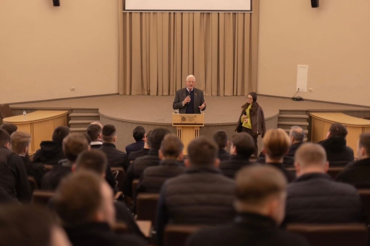 У Львівській духовній семінарії відбулася зустріч із керівниками Міжнародного військового апостоляту