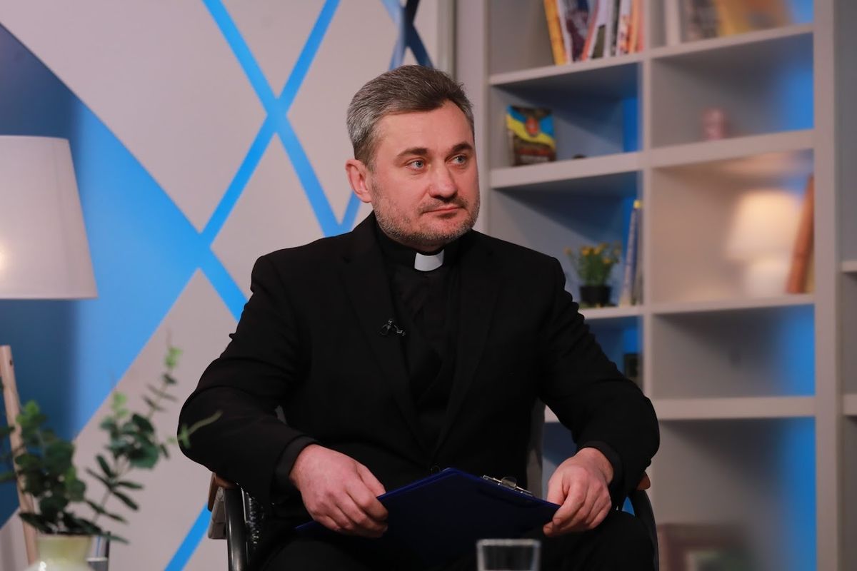 «Допомога «Живому телебаченню» — це і кожний перегляд, поширення у соцмережах, коментар чи «вподобайка», — директор «Живого», керівник Департаменту інформації УГКЦ отець Ігор Яців