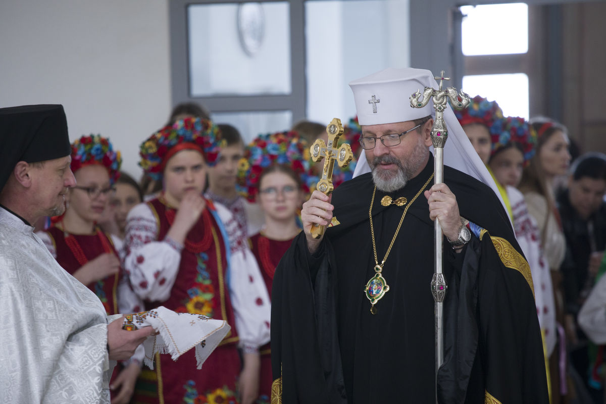 “Today, through the healed paralytic, Christ speaks to you and me: Get up! Take it and walk!”: His Beatitude Sviatoslav on the Sunday of a Paralytic