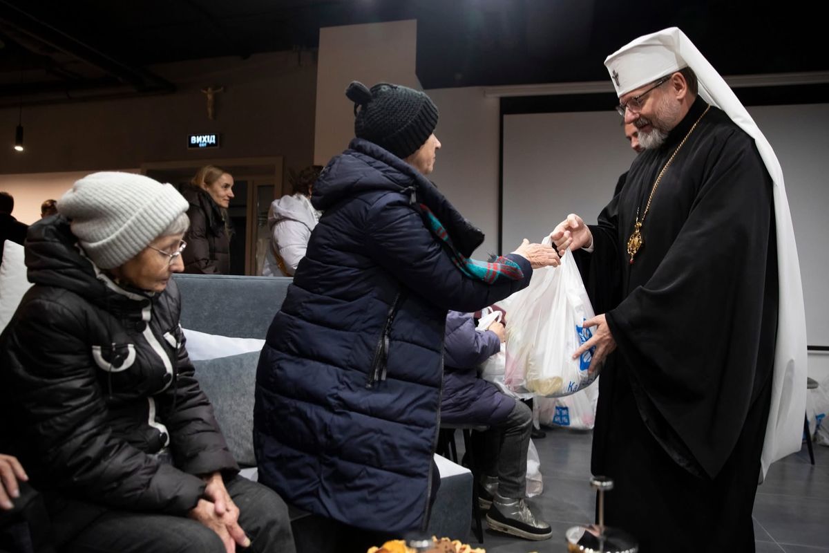 Sua Beatitudine Sviatoslav ha incontrato i bisognosi nella Cattedrale Patriarcale