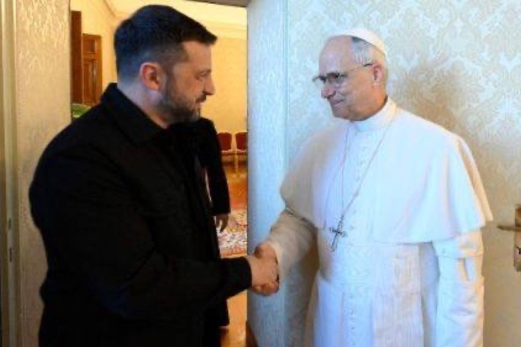 Colloquio telefonico tra Papa Leone XIV e il Presidente dell’Ucraina: appello alla pace e sostegno al popolo ucraino