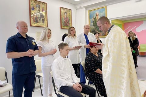 An invisible force has been saving me all this time: A wounded young man from Bakhmut baptized in Lviv