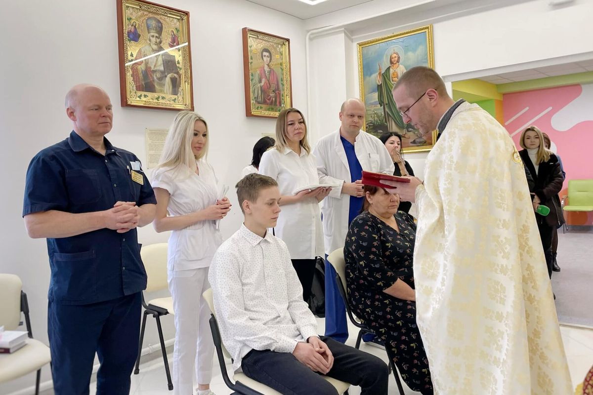 An invisible force has been saving me all this time: A wounded young man from Bakhmut baptized in Lviv