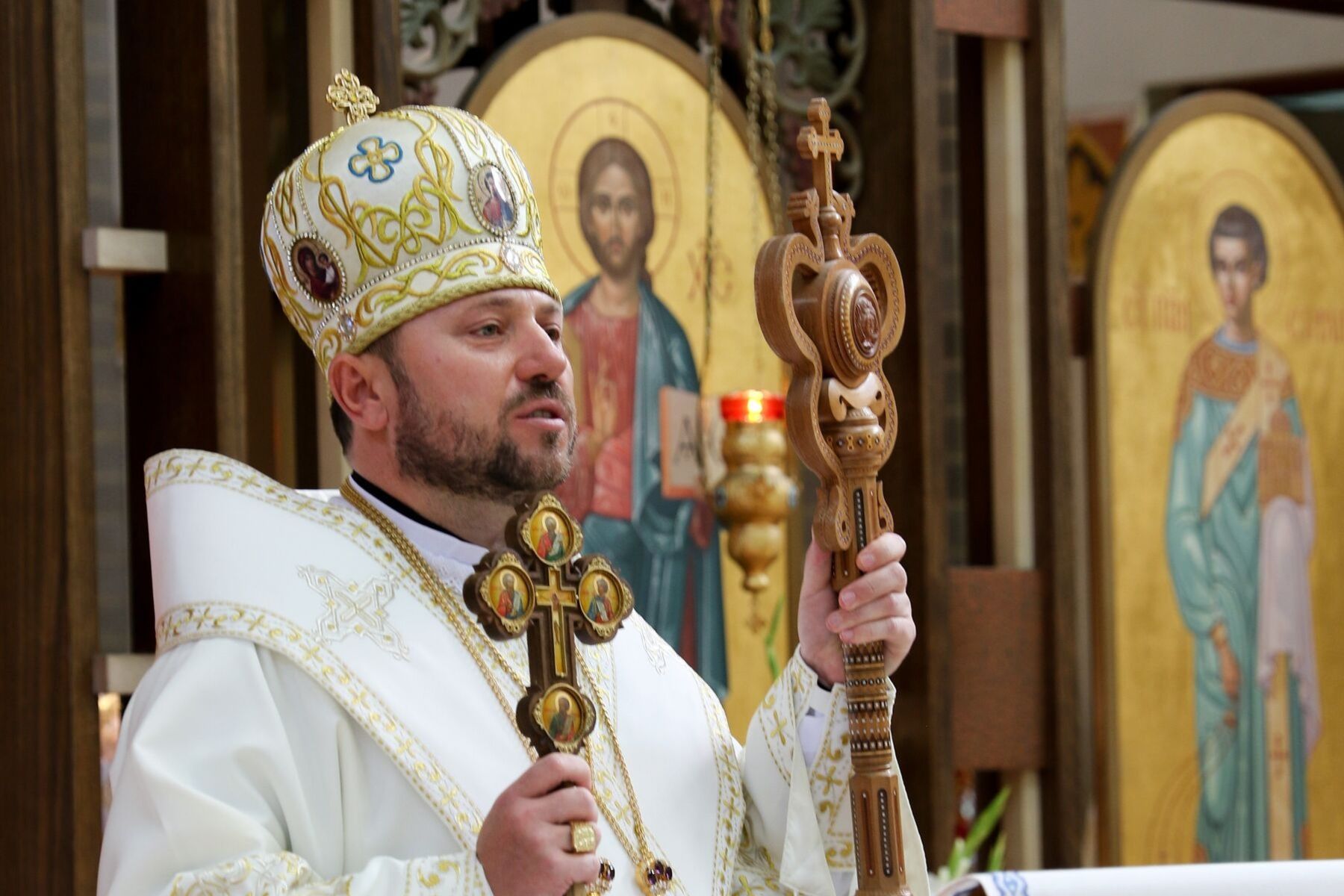 «Через Ваше служіння Господь торкається найбільш постраждалих від війни», — Глава УГКЦ привітав владику Миколу Бичка з 5-річчям хіротонії